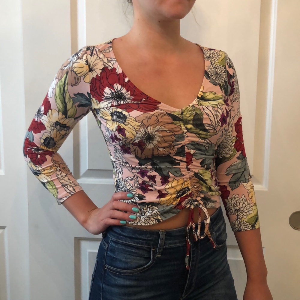 Guess floral top